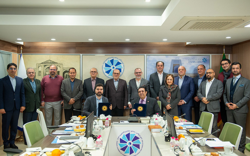 اتاق بازرگانی تهران و اتاق بازرگانی مشترک ایران و اتریش با امضای یک تفاهم‌نامه همکاری تعهد کردند که برای ایجاد زمینه‌های توسعه روابط تجاری دو کشور با محوریت بخش خصوصی تلاش مشترک داشته باشند.