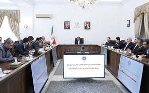 تشکیل کارگروه مدیریت ارز با همکاری بانک مرکزی و اتاق ایران