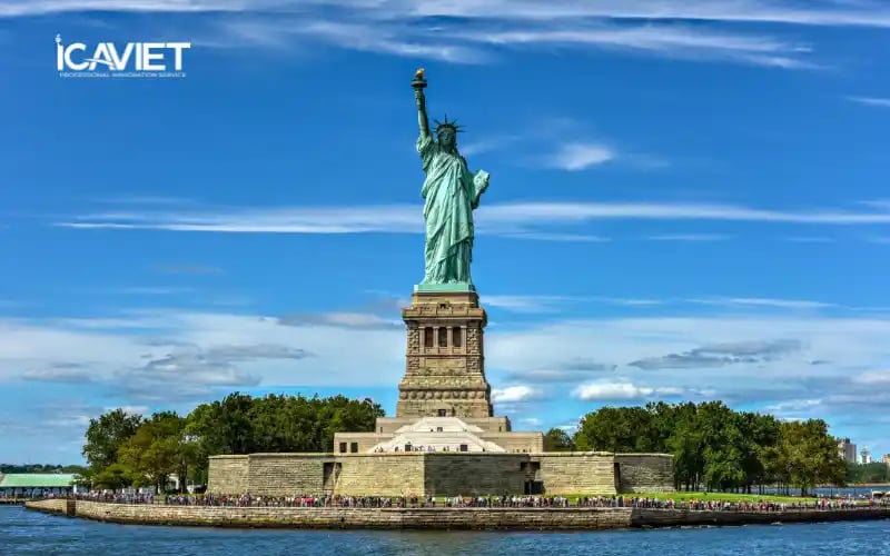 Đi du lịch rồi ở lại kết hôn tại Mỹ