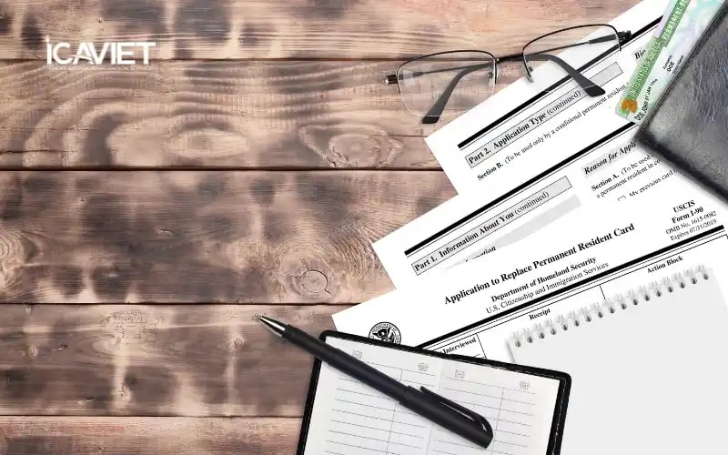 USCIS cấp thẻ xanh sai thông tin