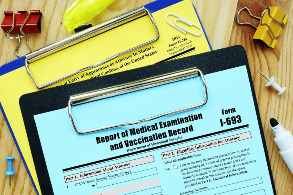 USCIS rút ngắn thời hạn Form I-693