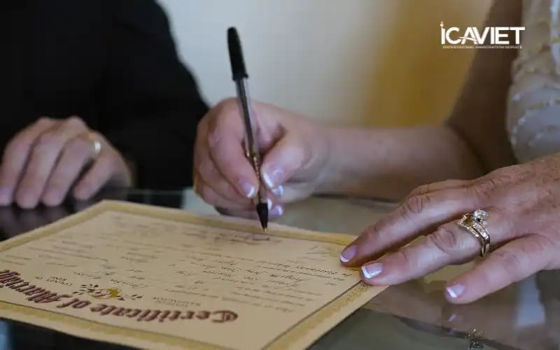 Kết hôn tại Mỹ và điều kiện chuyển diện định cư cho vợ/chồng 