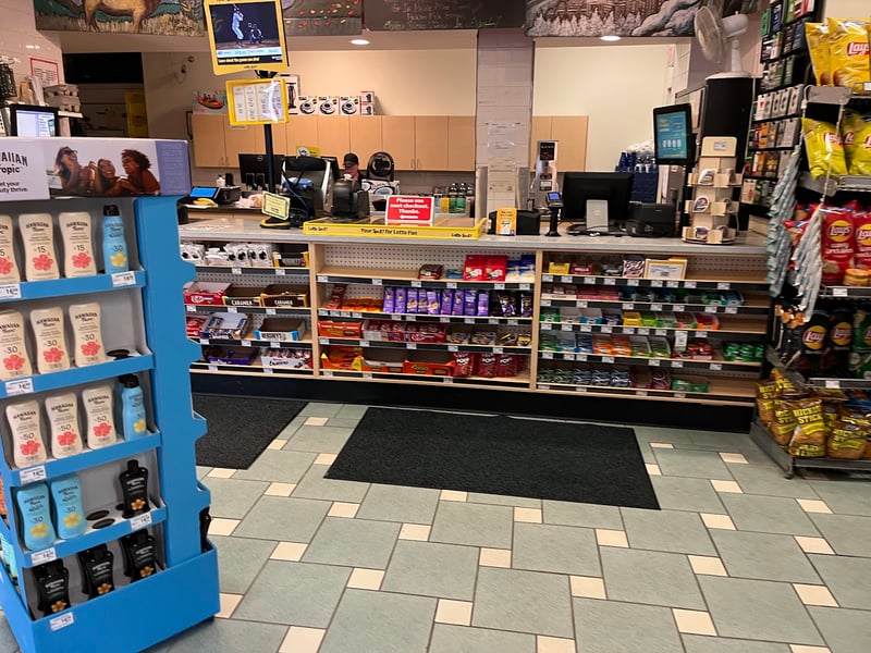 Nesters Market Liquor Store
