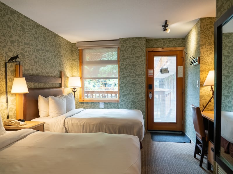Fox Hotel & Suites