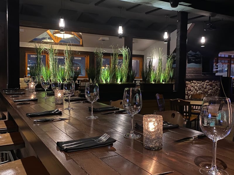 Melissa's Restaurant & Bar