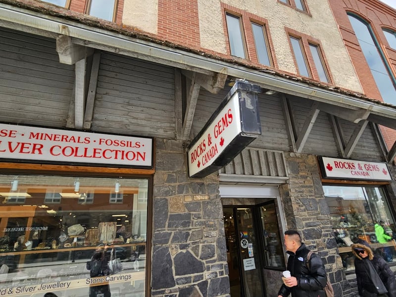 Rocks & Gems Canada