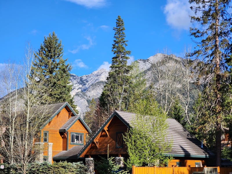 Banff Riverfront Estate Bed and Breakfast