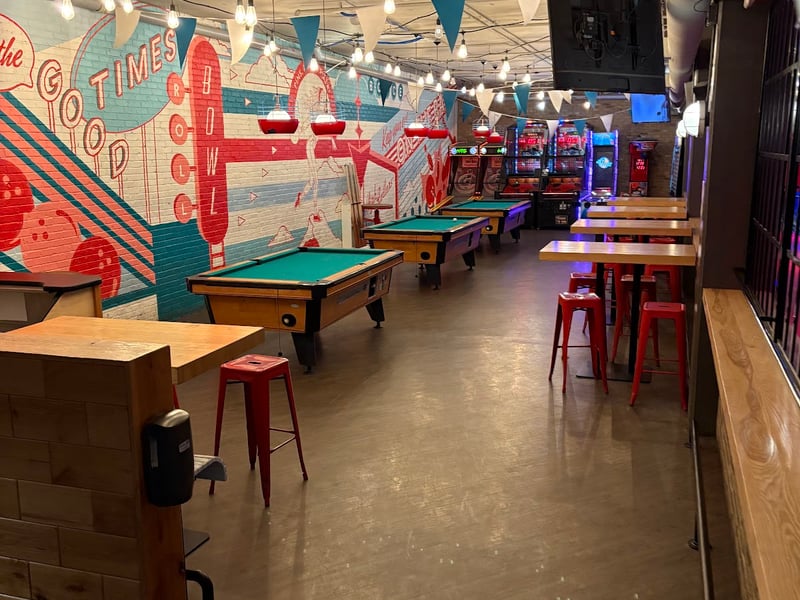 High Rollers Pizza & Craft Beer