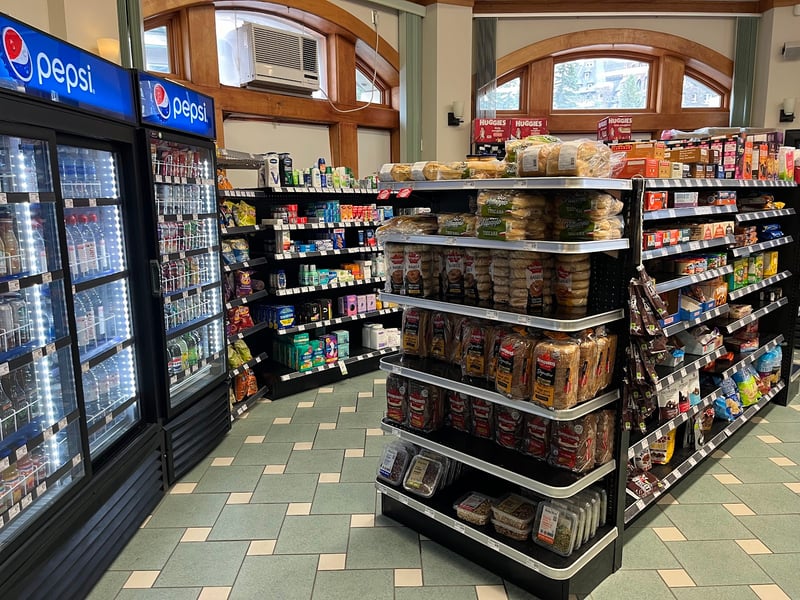 Nesters Market Liquor Store