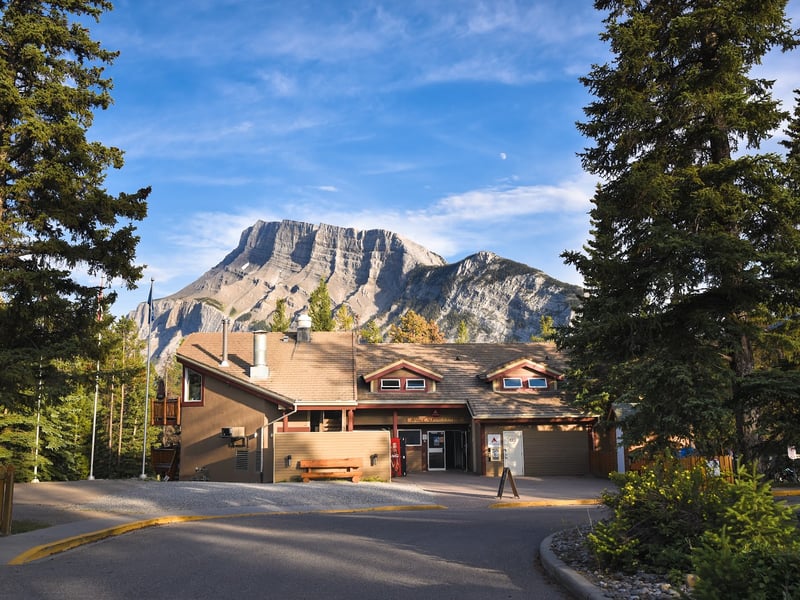 HI Banff Alpine Centre