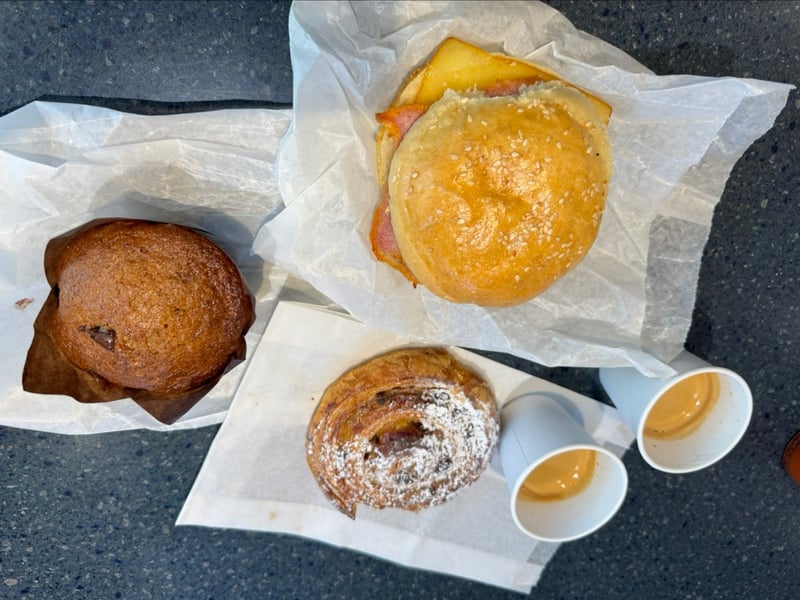 Laggan's Mountain Bakery and Deli