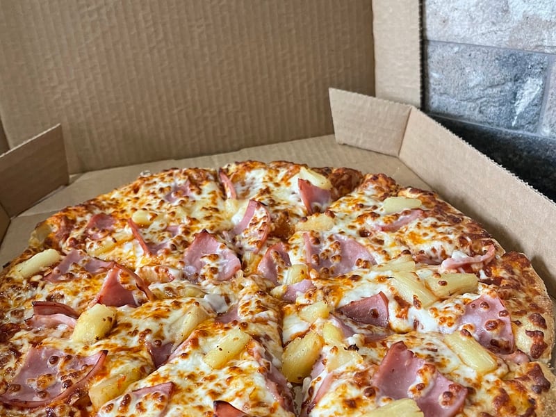Domino's Banff