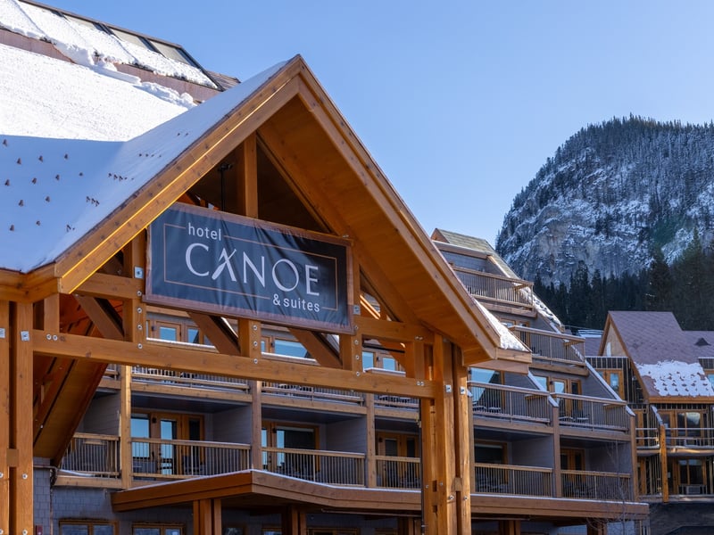 Hotel Canoe and Suites