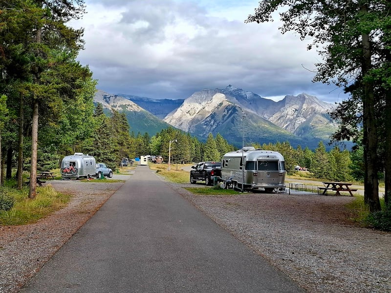 Tunnel Mountain Trailer Court