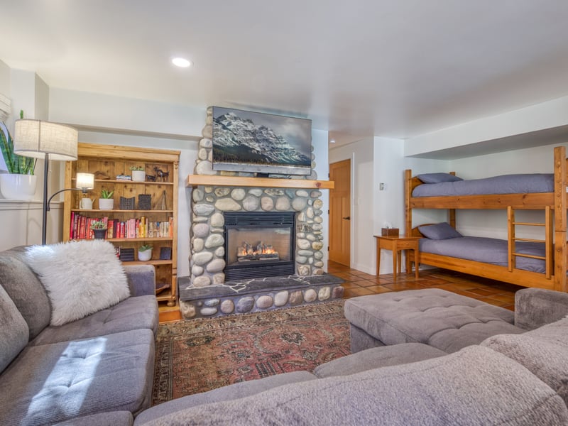 B & B on Mountain Lane