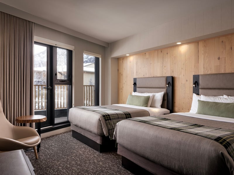 Peaks Hotel & Suites