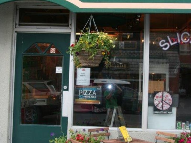 Aardvark Pizza & Sub