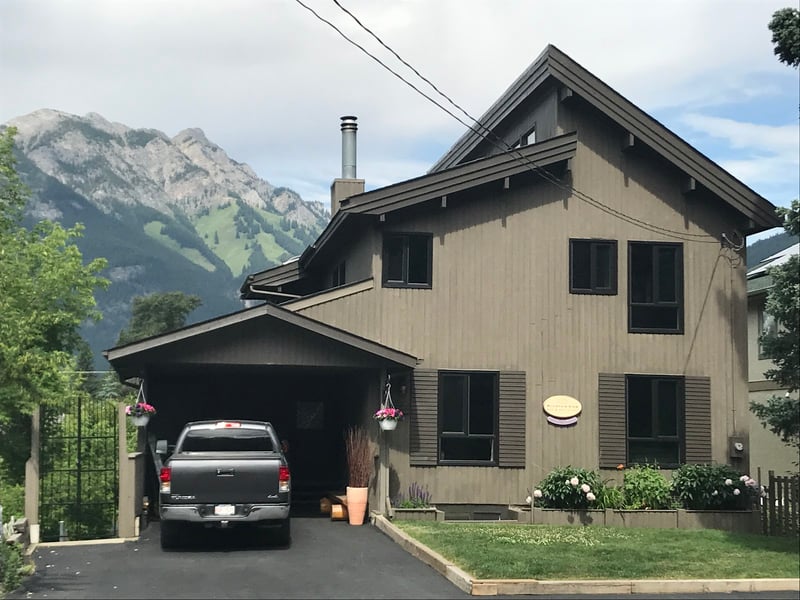 Mountain View B & B