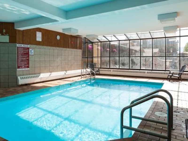Rundle Mountain Lodge