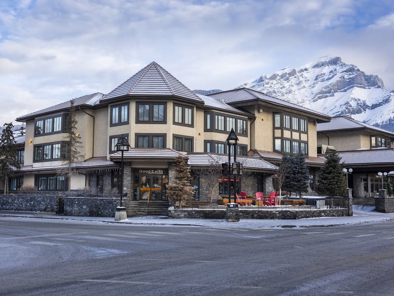 Elk + Avenue Hotel