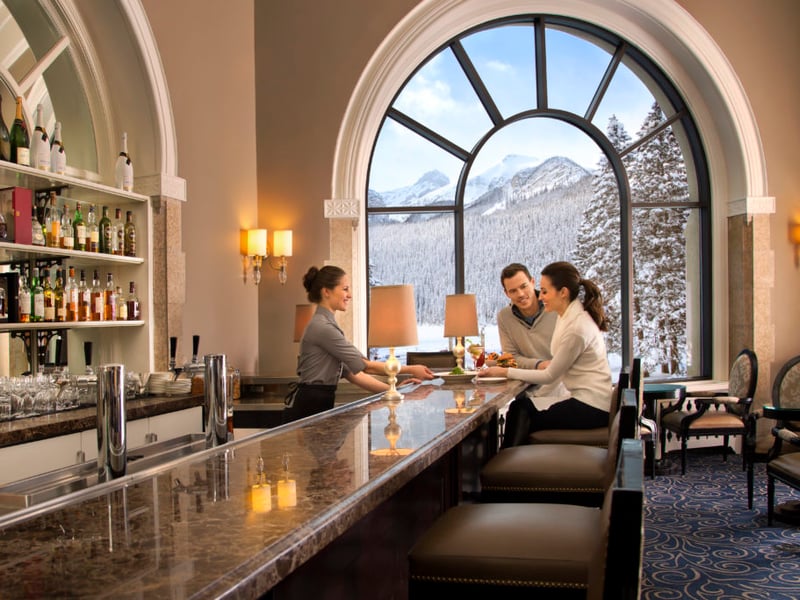 Lakeview Lounge