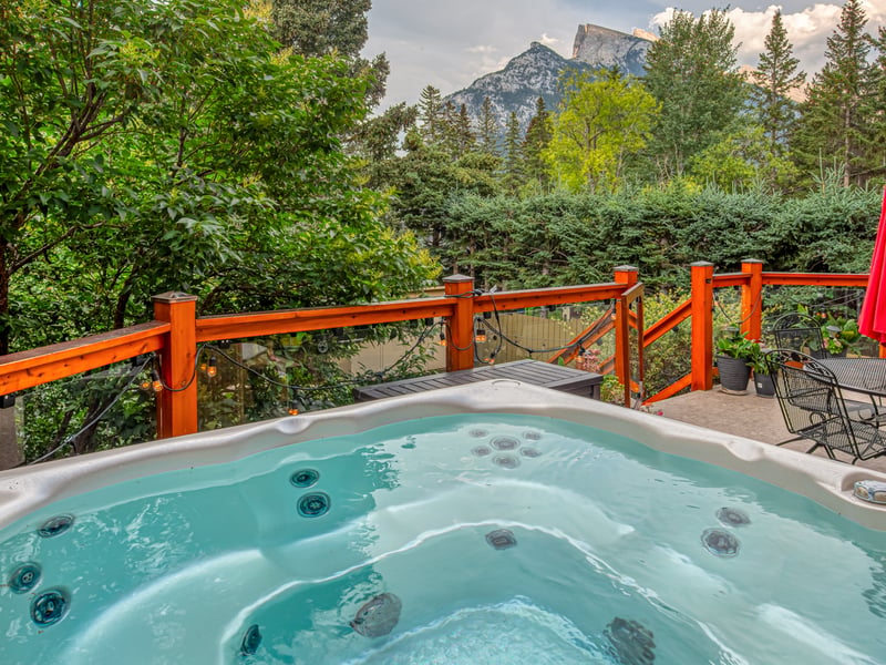 B & B on Mountain Lane