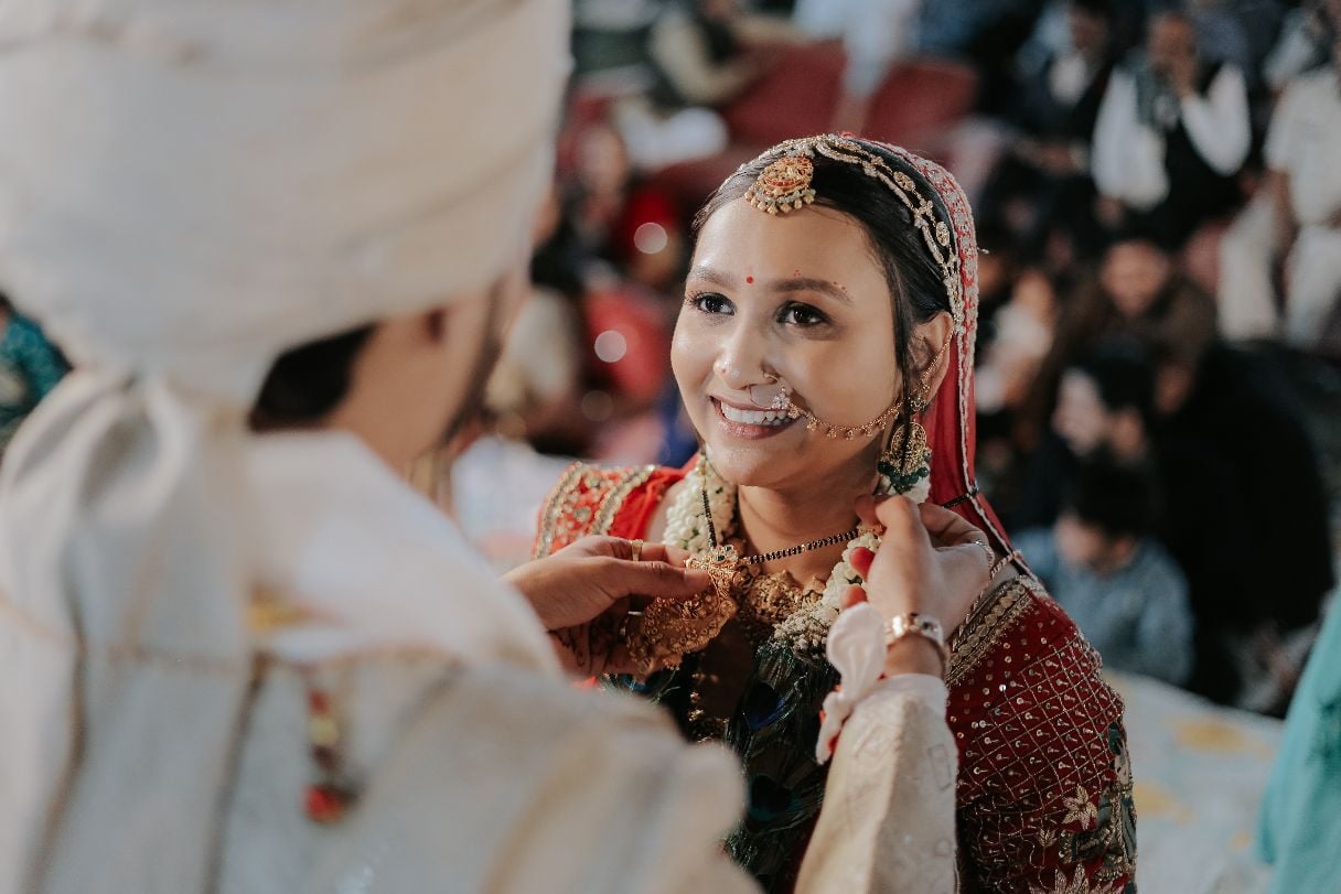 A smile between the rounds of the pheras