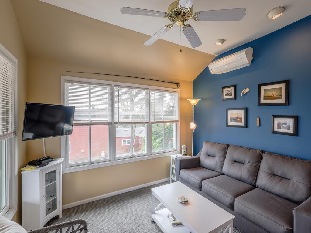 202 Ocean unit 6