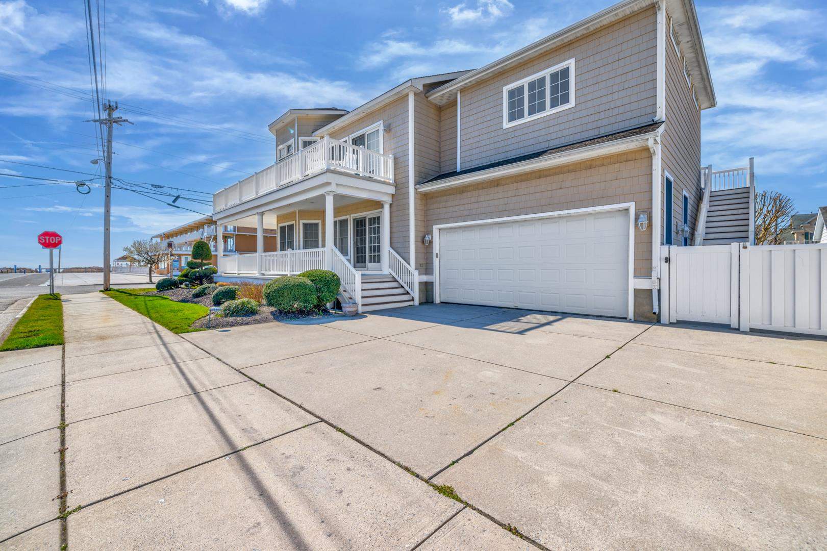 8800 Atlantic Avenue, Wildwood Crest — Vacation Rental | deSatnick