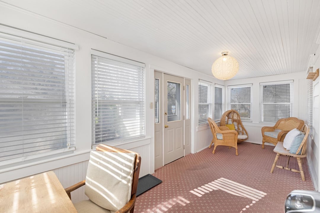 Charming Pet-Friendly Cape Cod