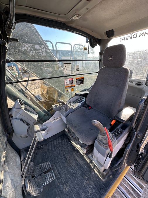 2022 John Deere 210G LC, image 10