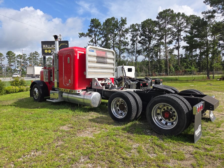 2003 Peterbilt 379, image 9