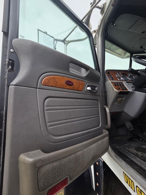 2006 Peterbilt 379, image 19