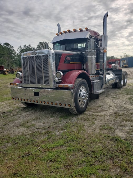 2000 Peterbilt 379, image 2