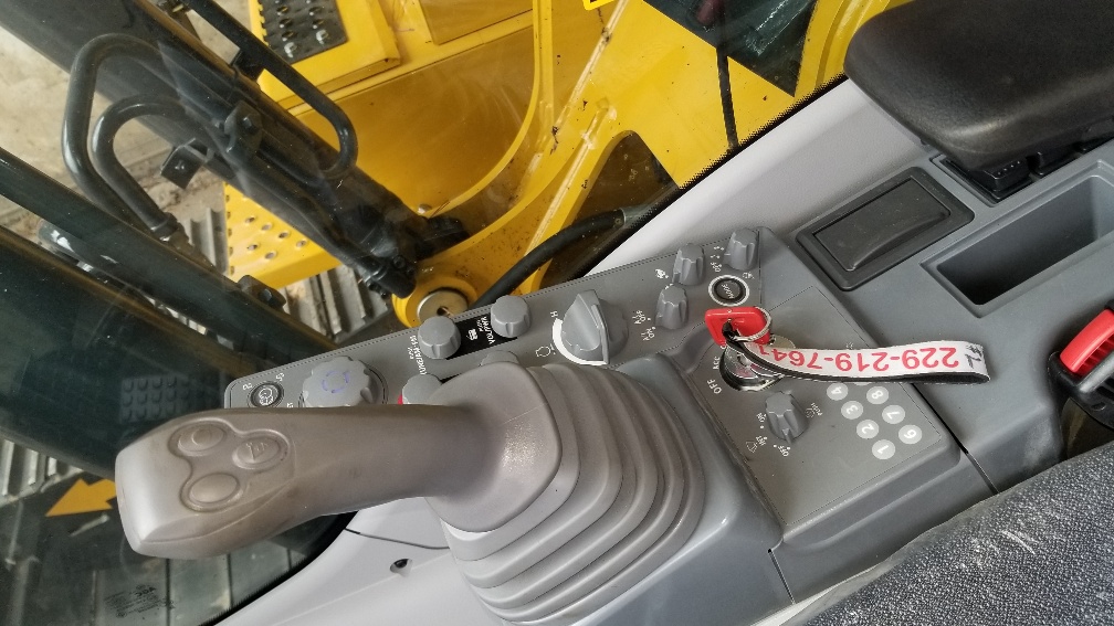 2022 John Deere 210G LC, image 7