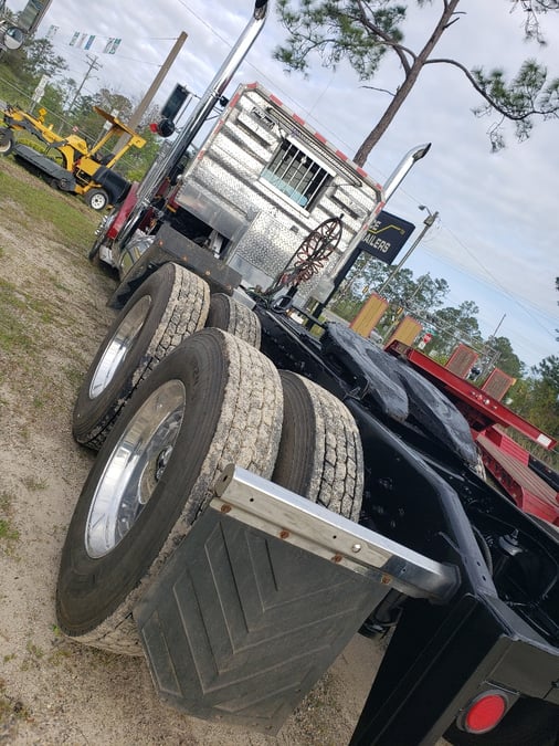 2000 Peterbilt 379, image 8