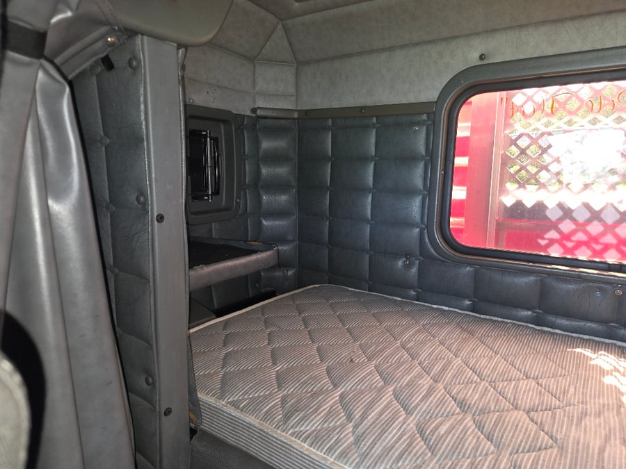 2003 Peterbilt 379, image 21