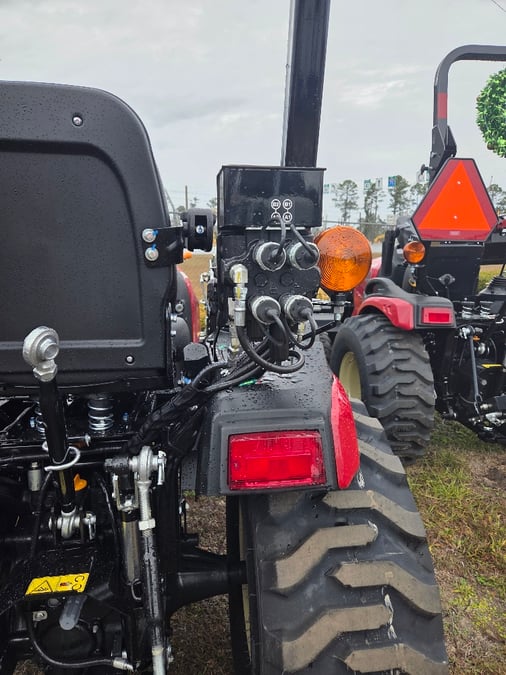 2025 Yanmar SA425BI-L, image 4
