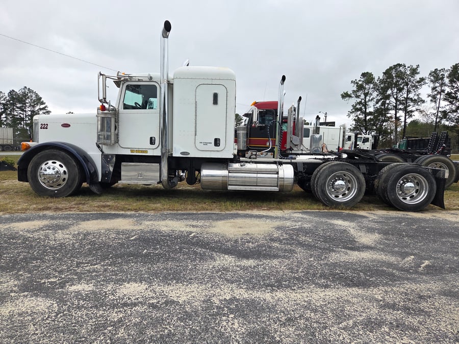 2006 Peterbilt 379, image 2