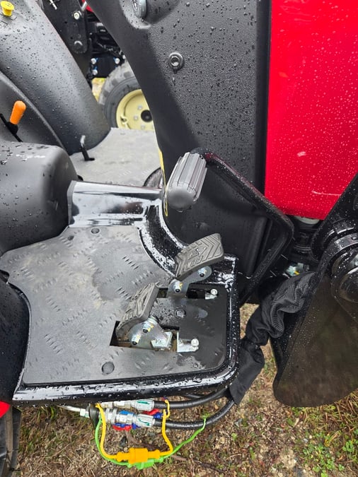 2025 Yanmar SA425BI-L, image 9