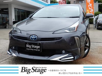 Toyota Prius S Touring Selection Modellista Aero Kit