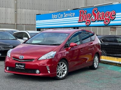 Toyota Prius Alpha S Touring Selection