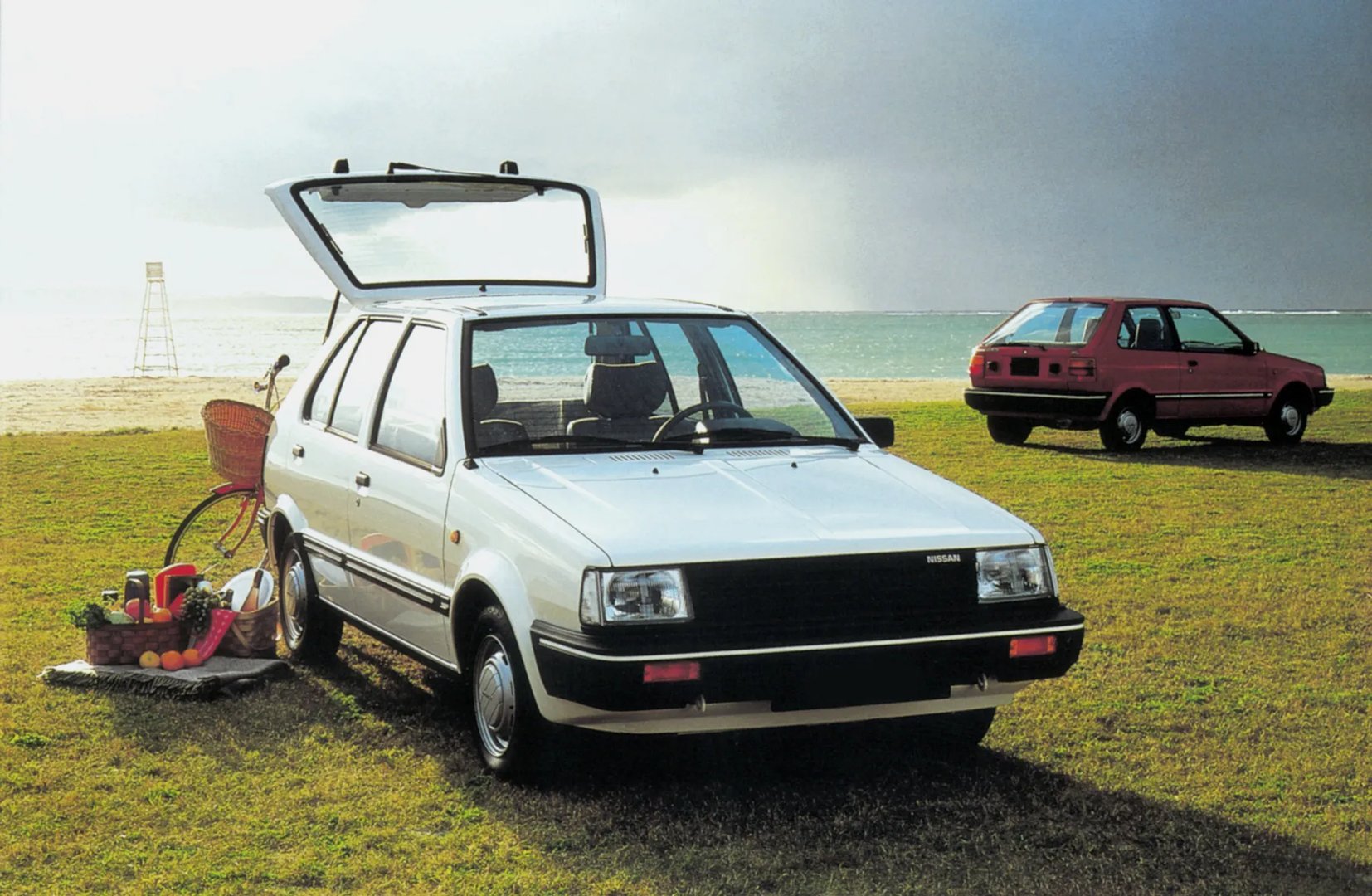 Nissan_Micra_1_generation__Mini_5-doors__3.jpg