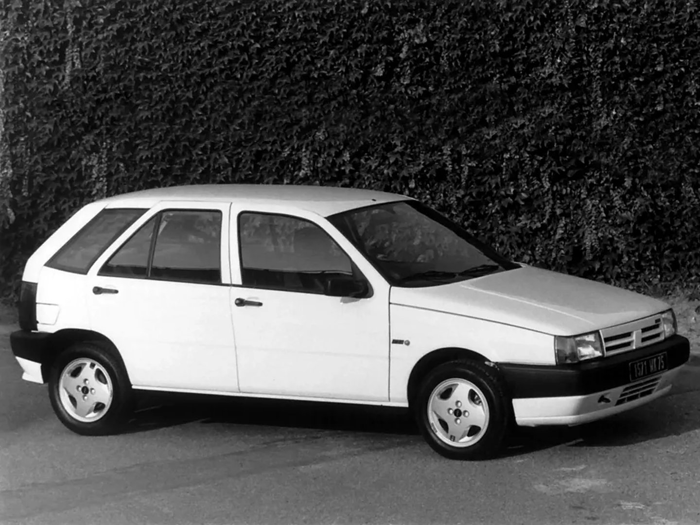 Fiat_Tipo_1_generation__Mini_5-doors__8.jpg