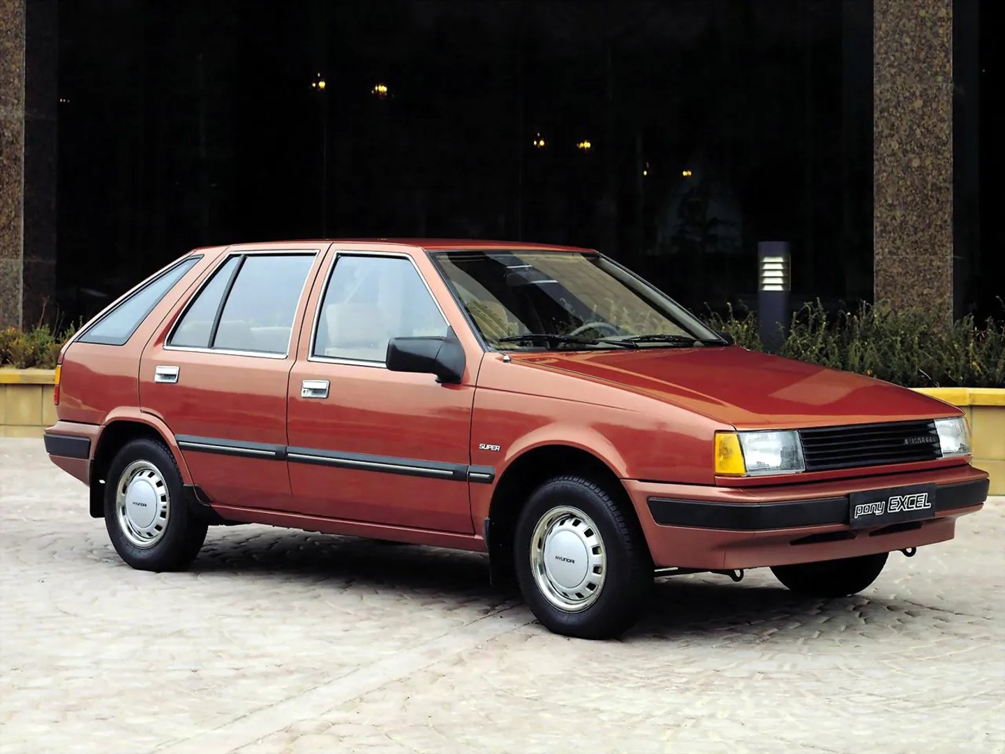 Hyundai_Pony_3_generation__Mini_5-doors__2.jpg