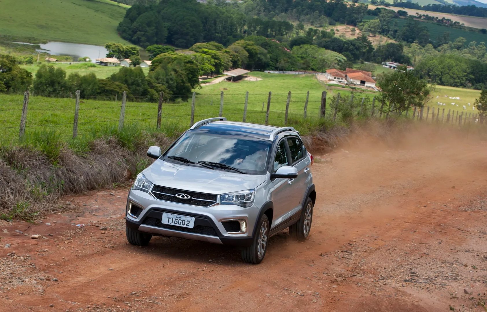 Chery_Tiggo_2_1_generation__SUV_5-doors__9.jpg