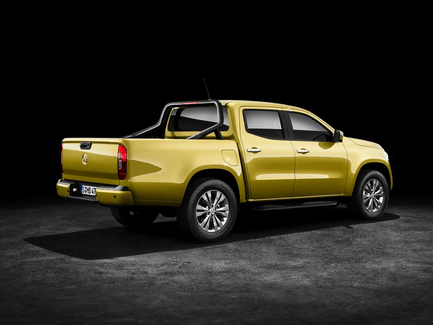 Mercedes_X-Class_1_generation__Pickup_double-cab__1.jpg