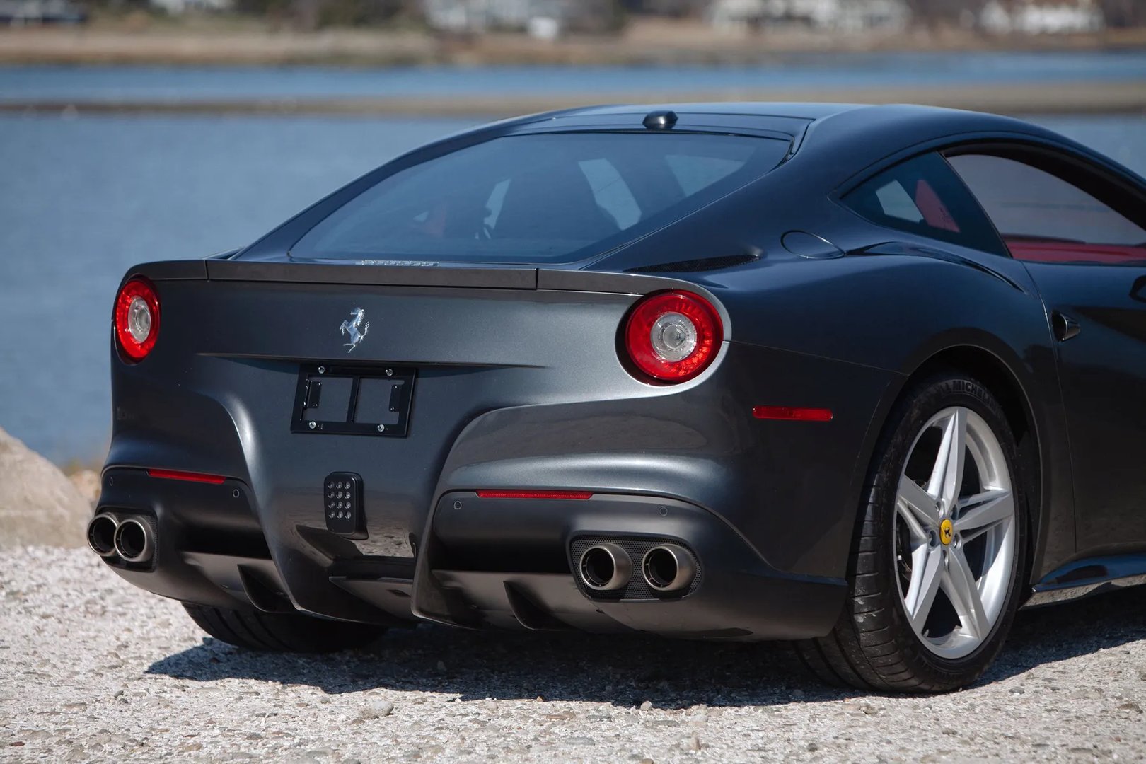 Ferrari_F12_Berlinetta_1_generation__Coupe__9.jpg