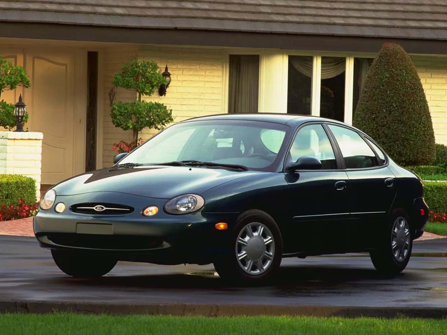 Ford Taurus 3 generation  Sedan