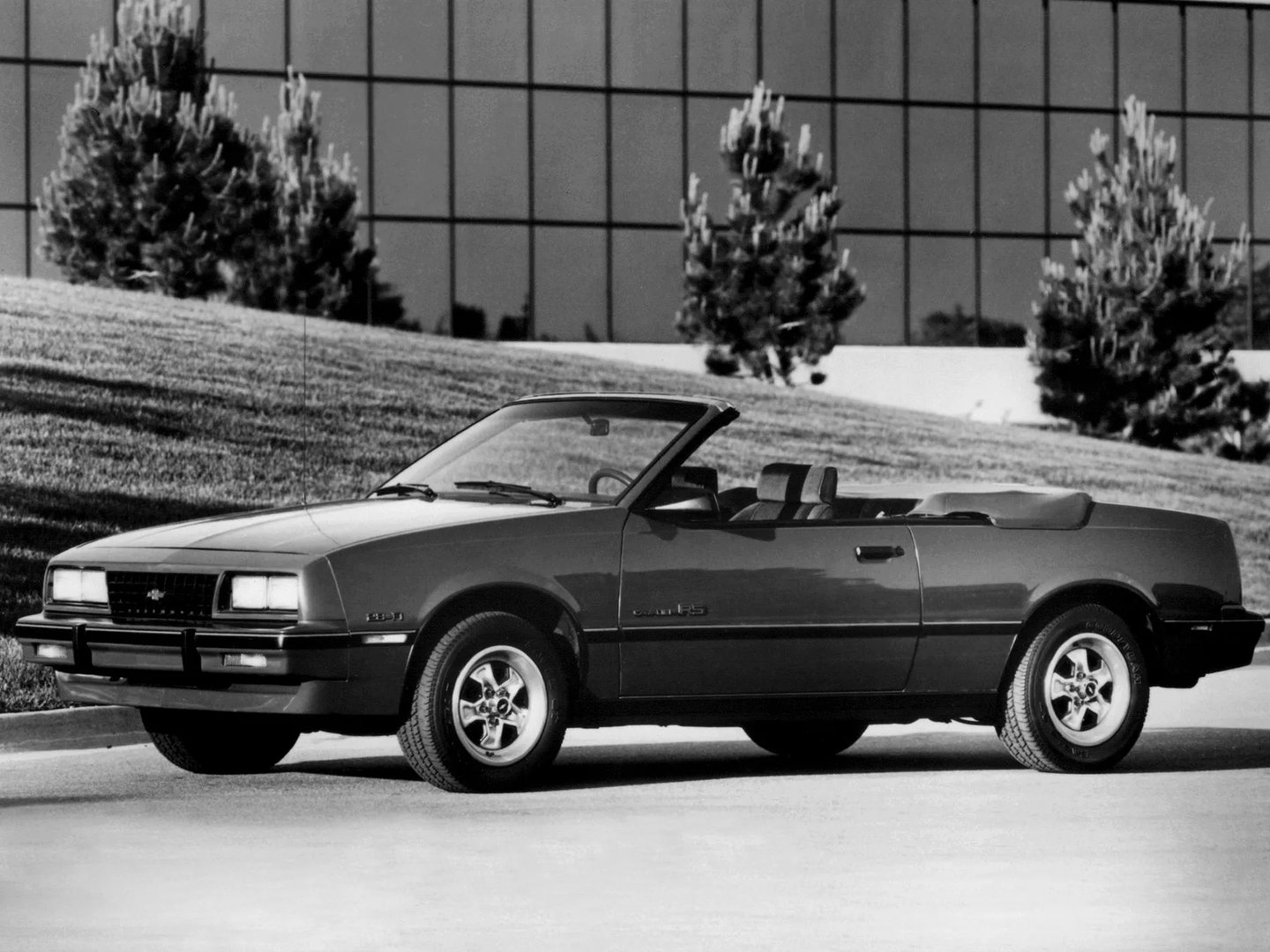 Chevrolet_Cavalier_1_generation__Cabrio__1.jpg